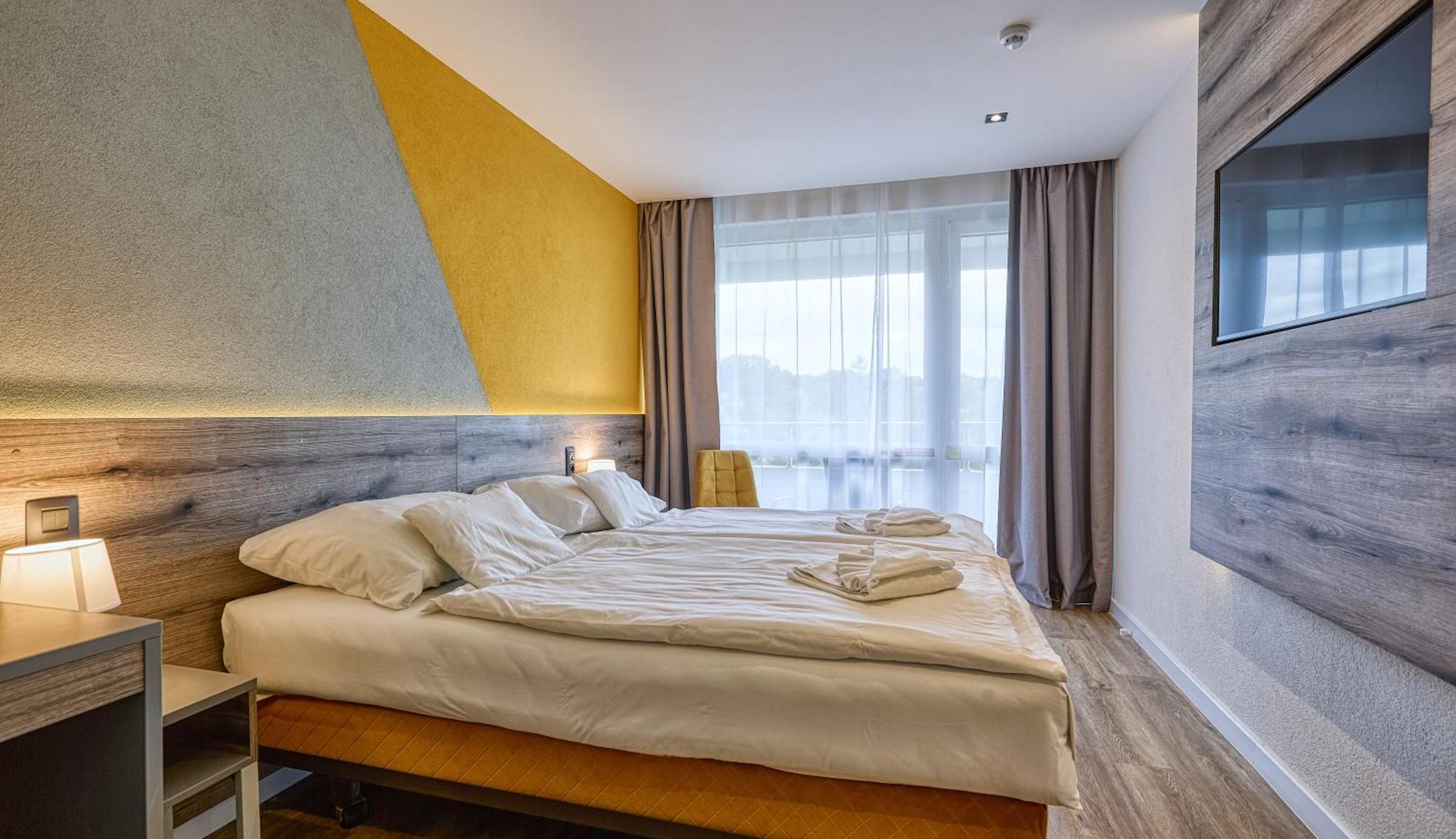 Hotel Szieszta Sopron Extérieur photo
