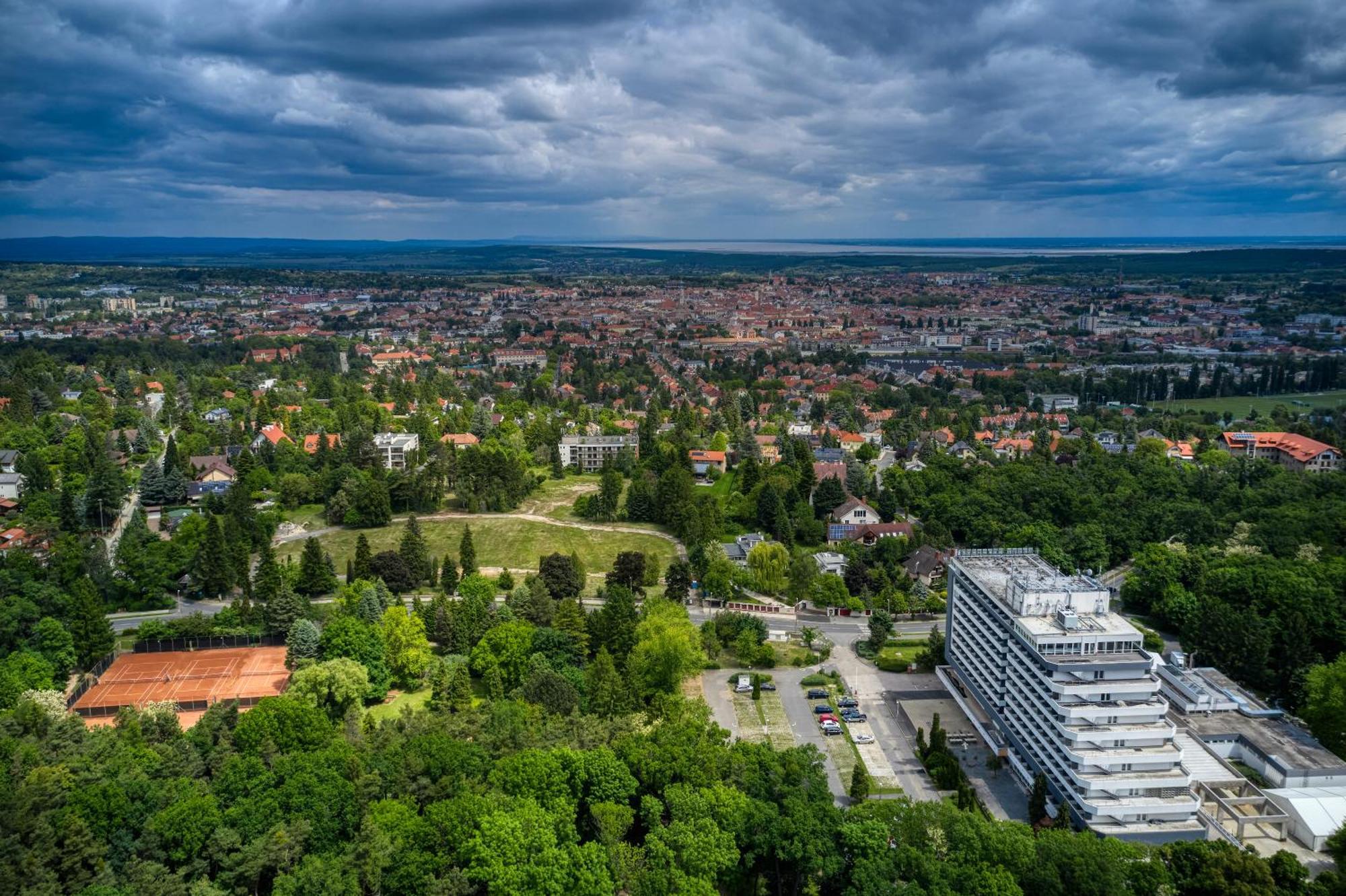 Hotel Szieszta Sopron Extérieur photo